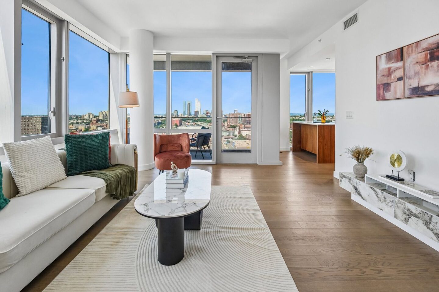 75 Park Lane Living 2107 1