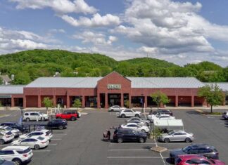 Hills Village Shopping Center Bedminster